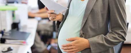 Se puede postergar el embarazo por diferentes razones, pero es importante asesorarse por un médico.